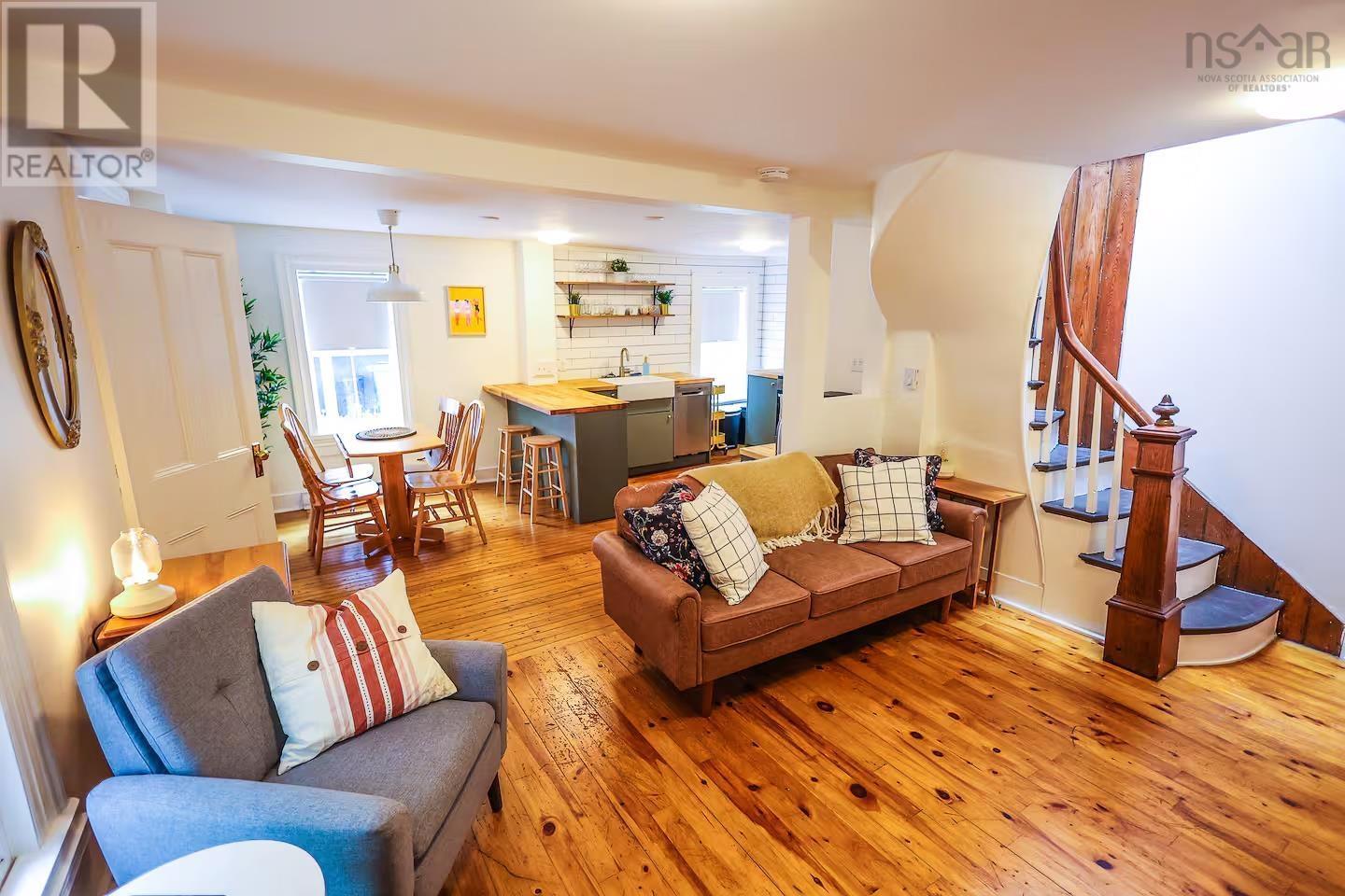 Property 20 of 43 of 9 Prince Street