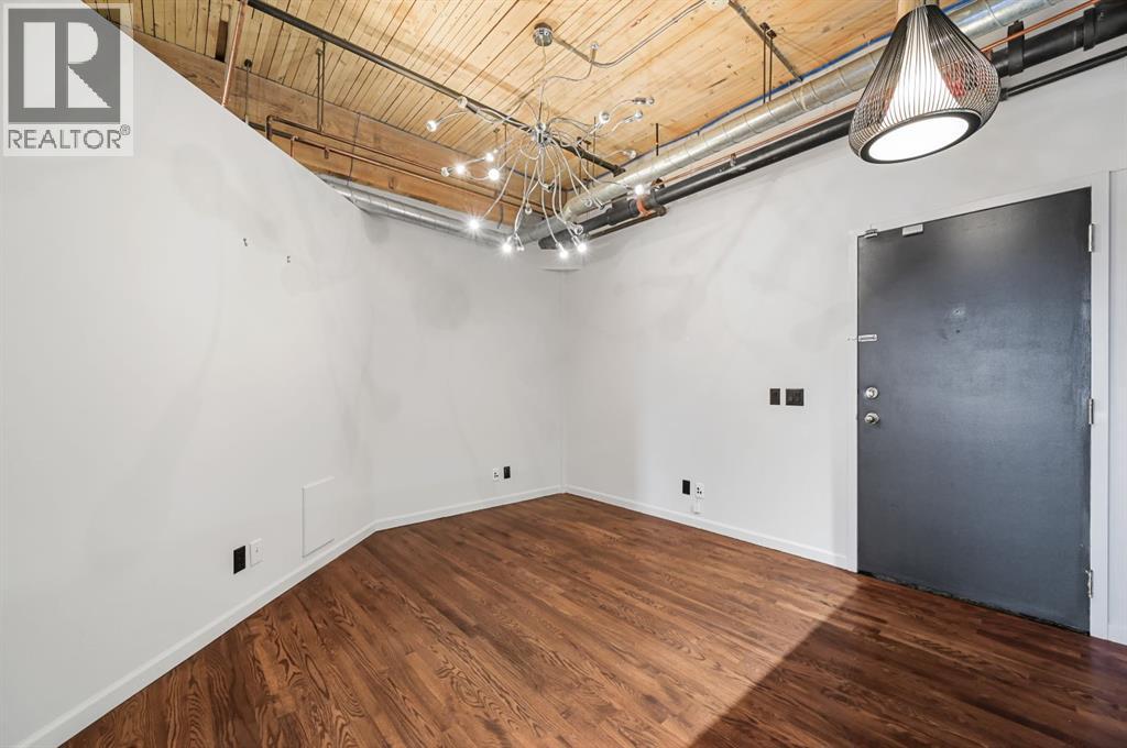 Single Family House Loft for Sale in    Avenue SW Beltline Calgary 