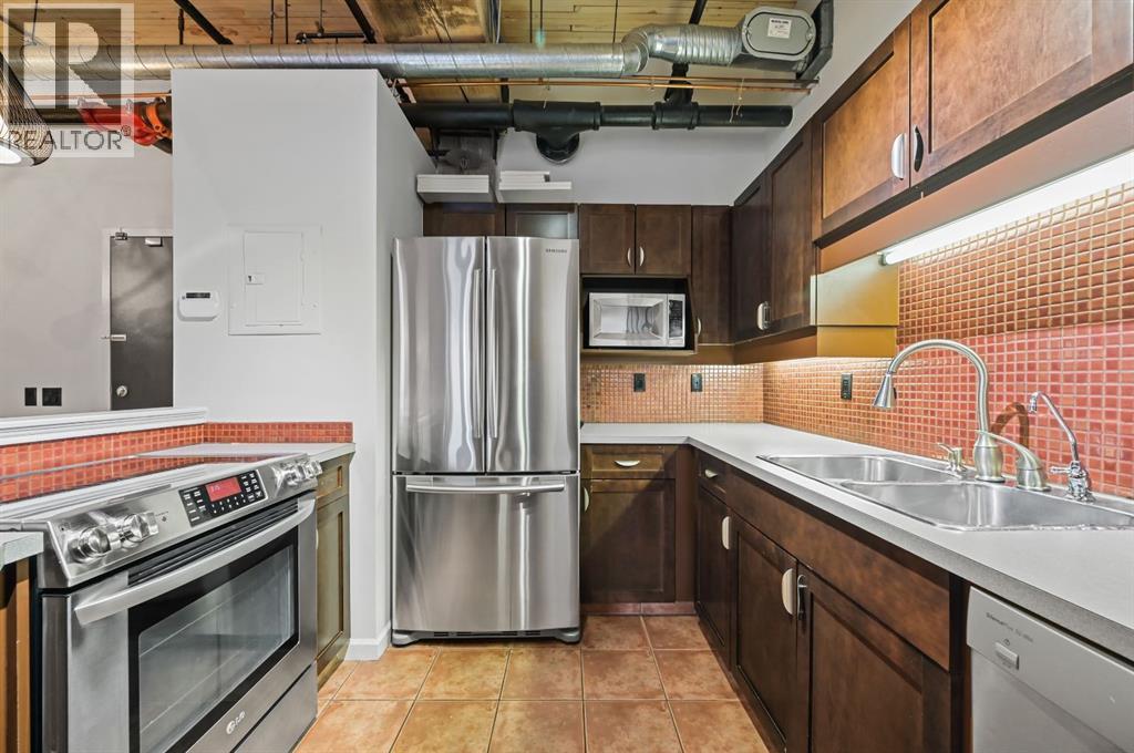 Single Family House Loft for Sale in    Avenue SW Beltline Calgary 