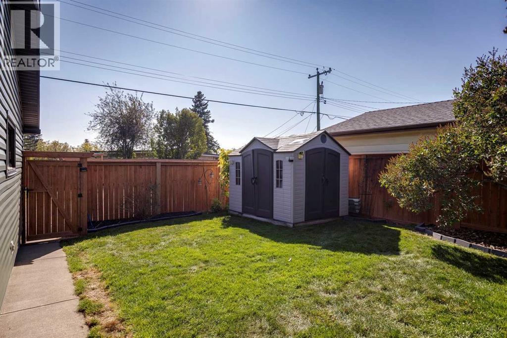 Single Family House Bungalow for Sale in  Norseman Road NW North Haven Upper Calgary 