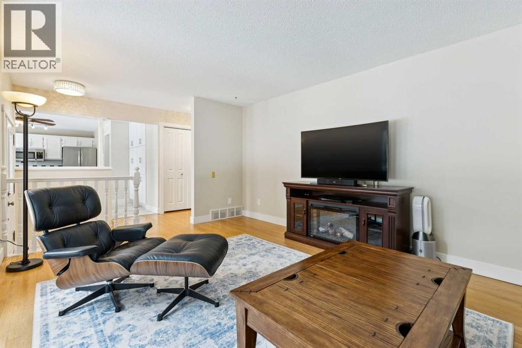 Single Family House Bungalow for Sale in  Norseman Road NW North Haven Upper Calgary 