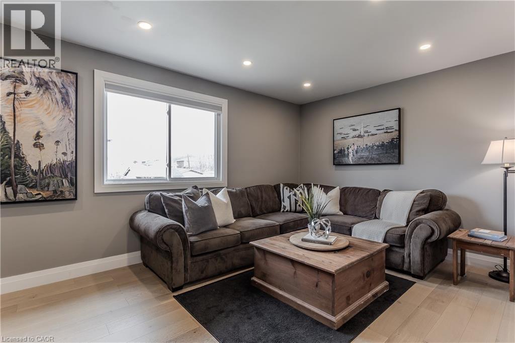 128 MARGARET AVENUE - 10