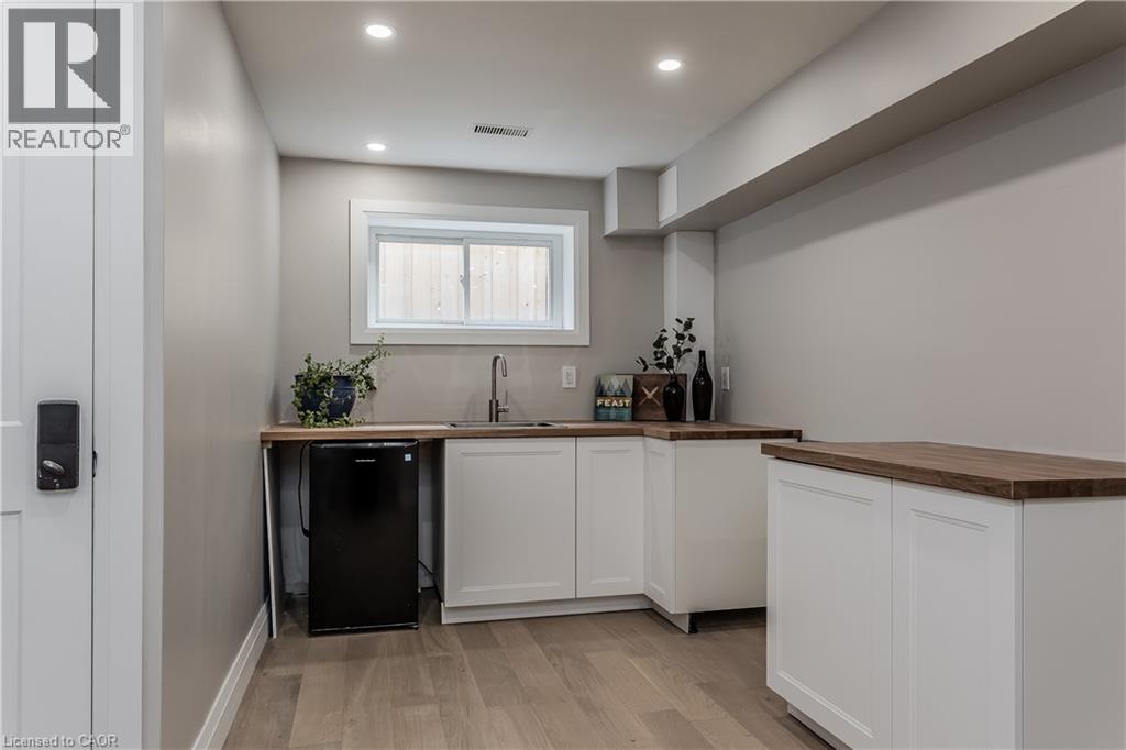 128 MARGARET AVENUE - 22