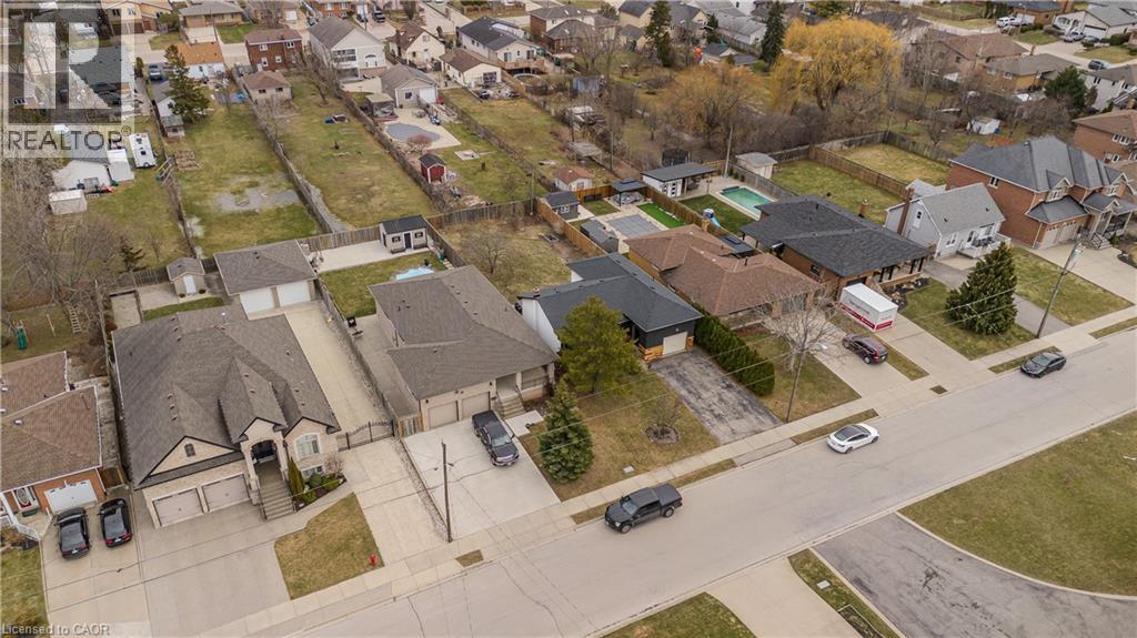 128 MARGARET AVENUE - 35
