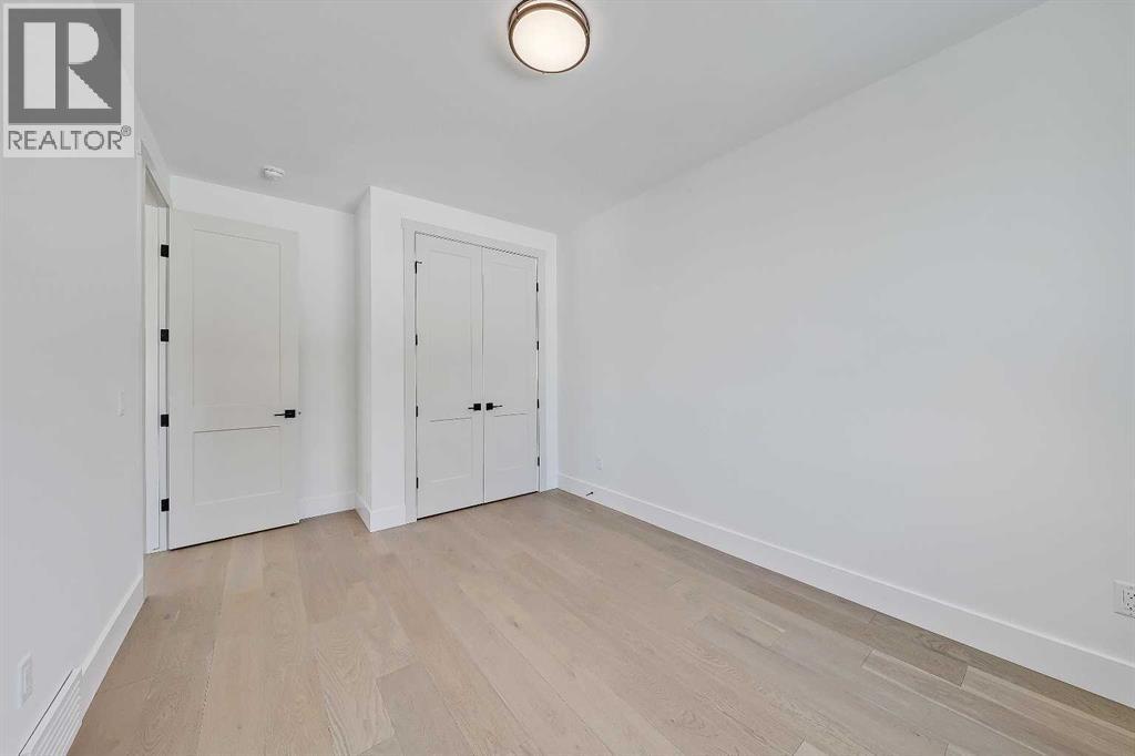 Single Family House for Sale in   Avenue SW Killarney/Glengarry Calgary 