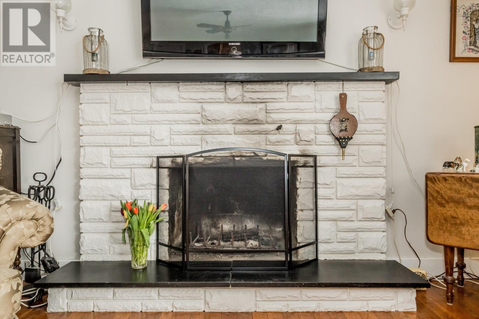 Single Family House Bungalow for Sale in  Highway  Somerset 