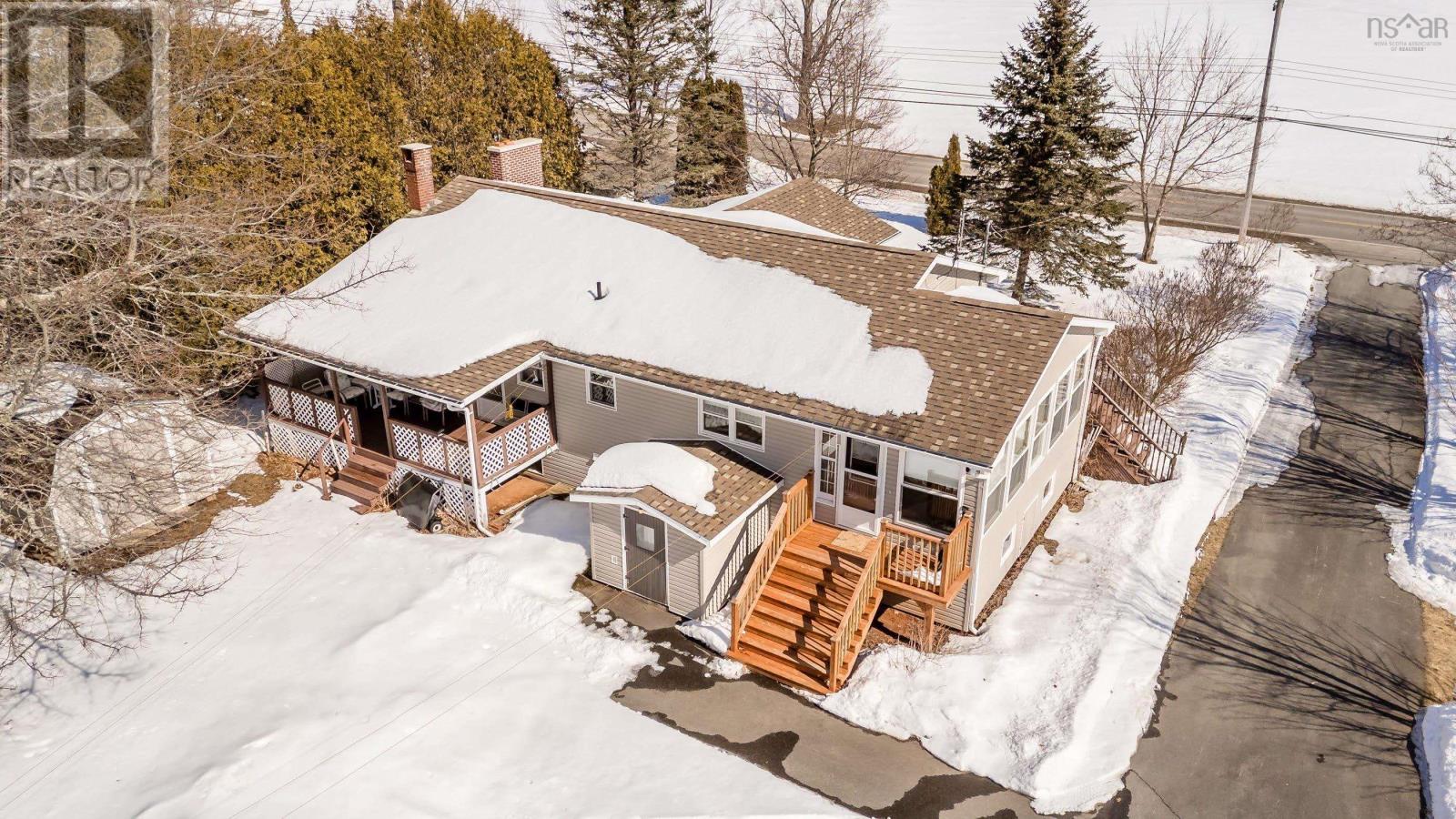 Single Family House Bungalow for Sale in  Highway  Somerset 