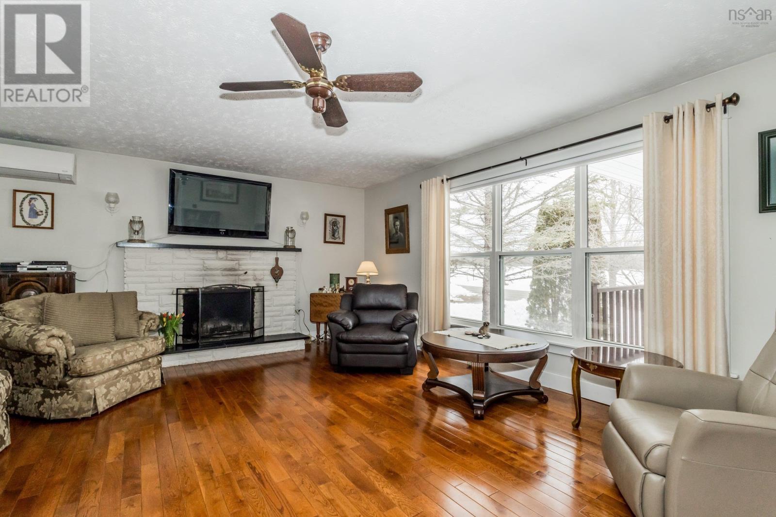 Single Family House Bungalow for Sale in  Highway  Somerset 