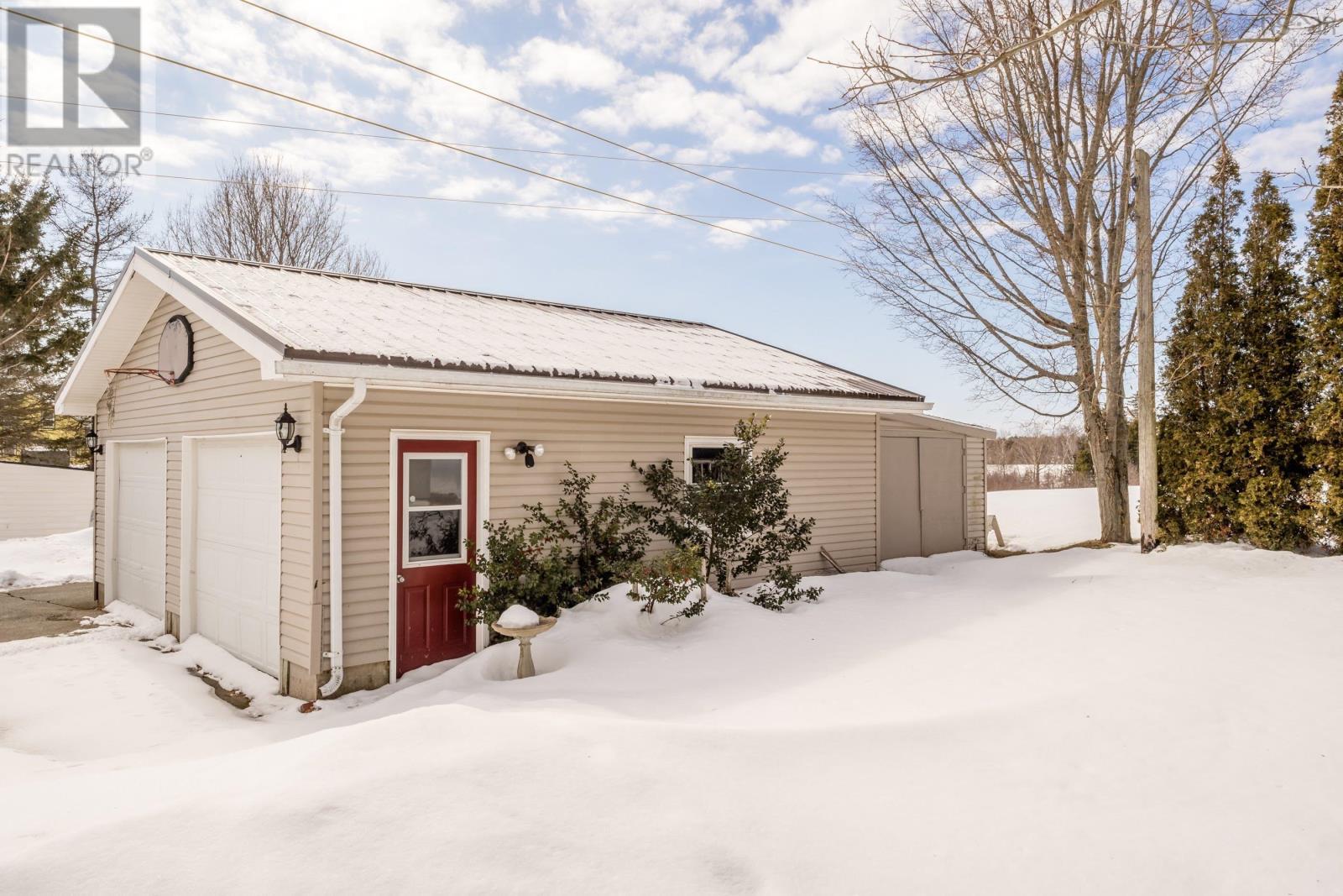 Single Family House Bungalow for Sale in  Highway  Somerset 