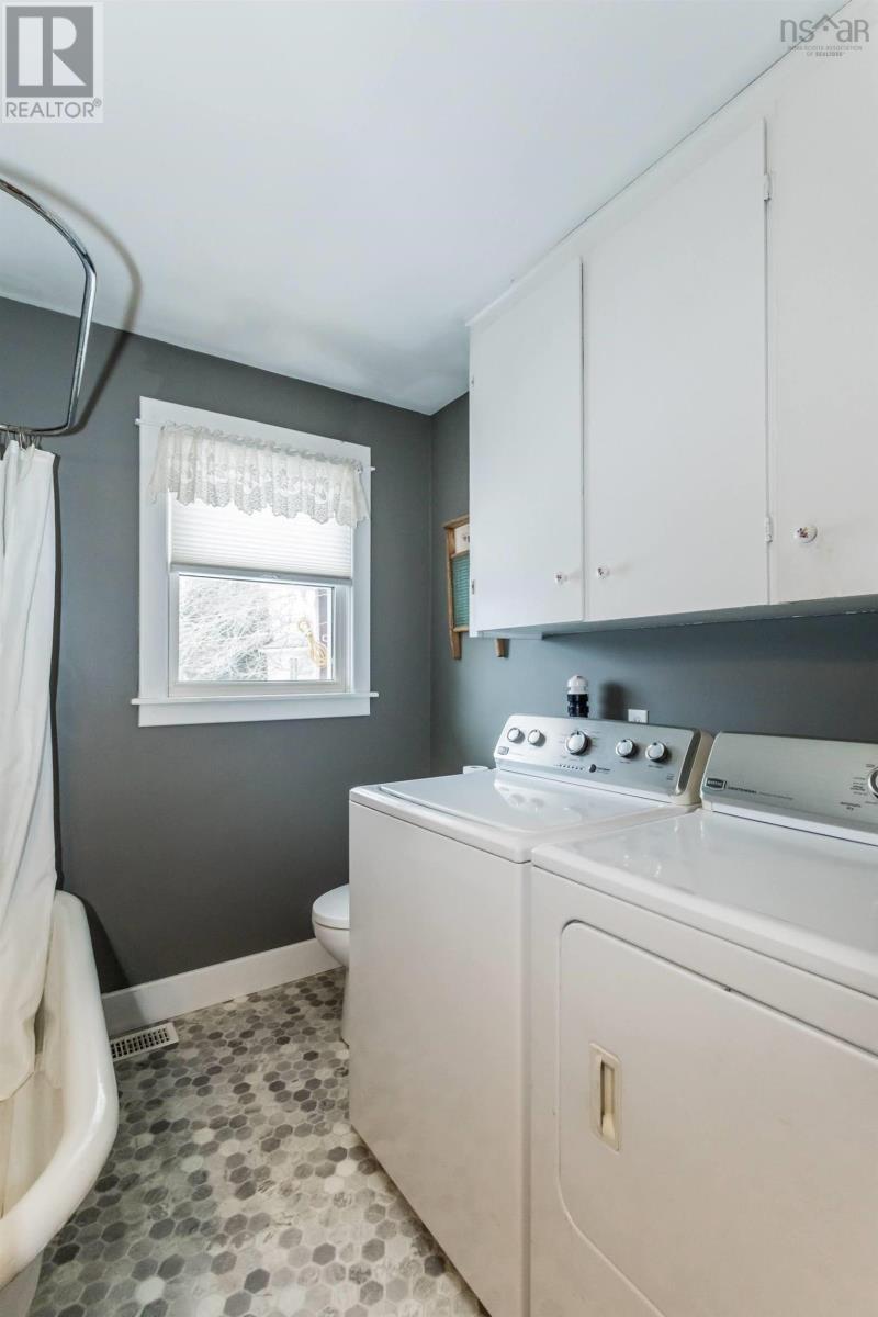 Single Family House Bungalow for Sale in  Highway  Somerset 