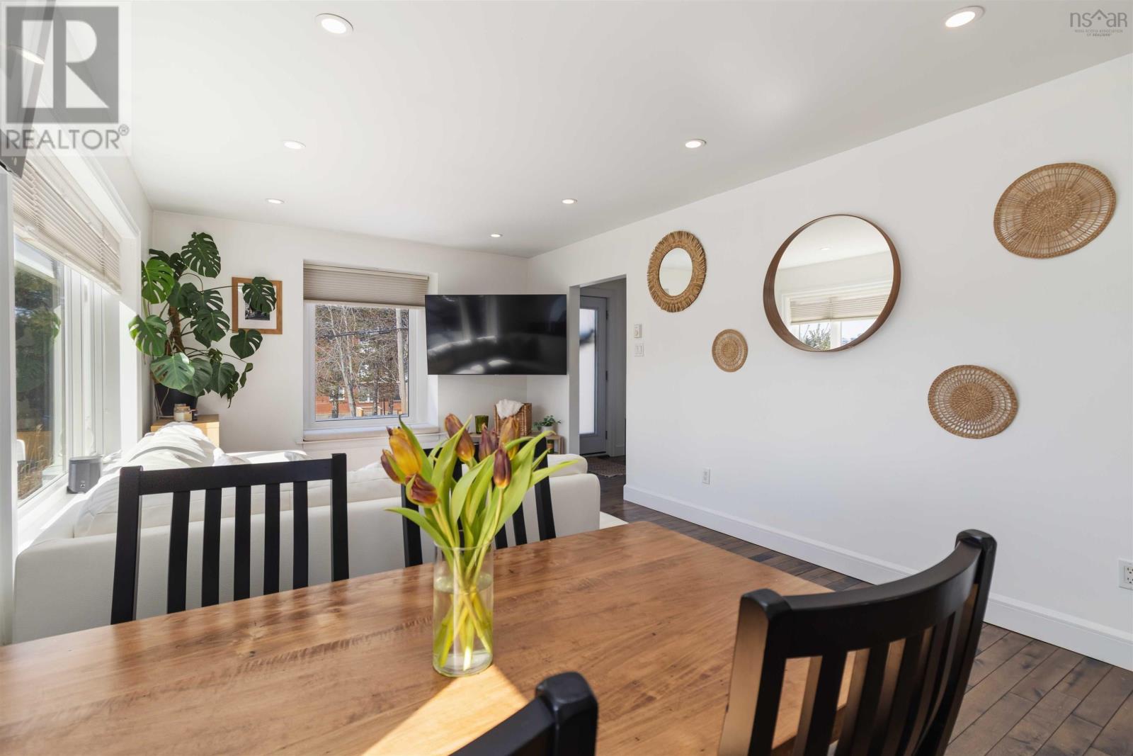 Property 16 of 49 of 9 Tupper Street