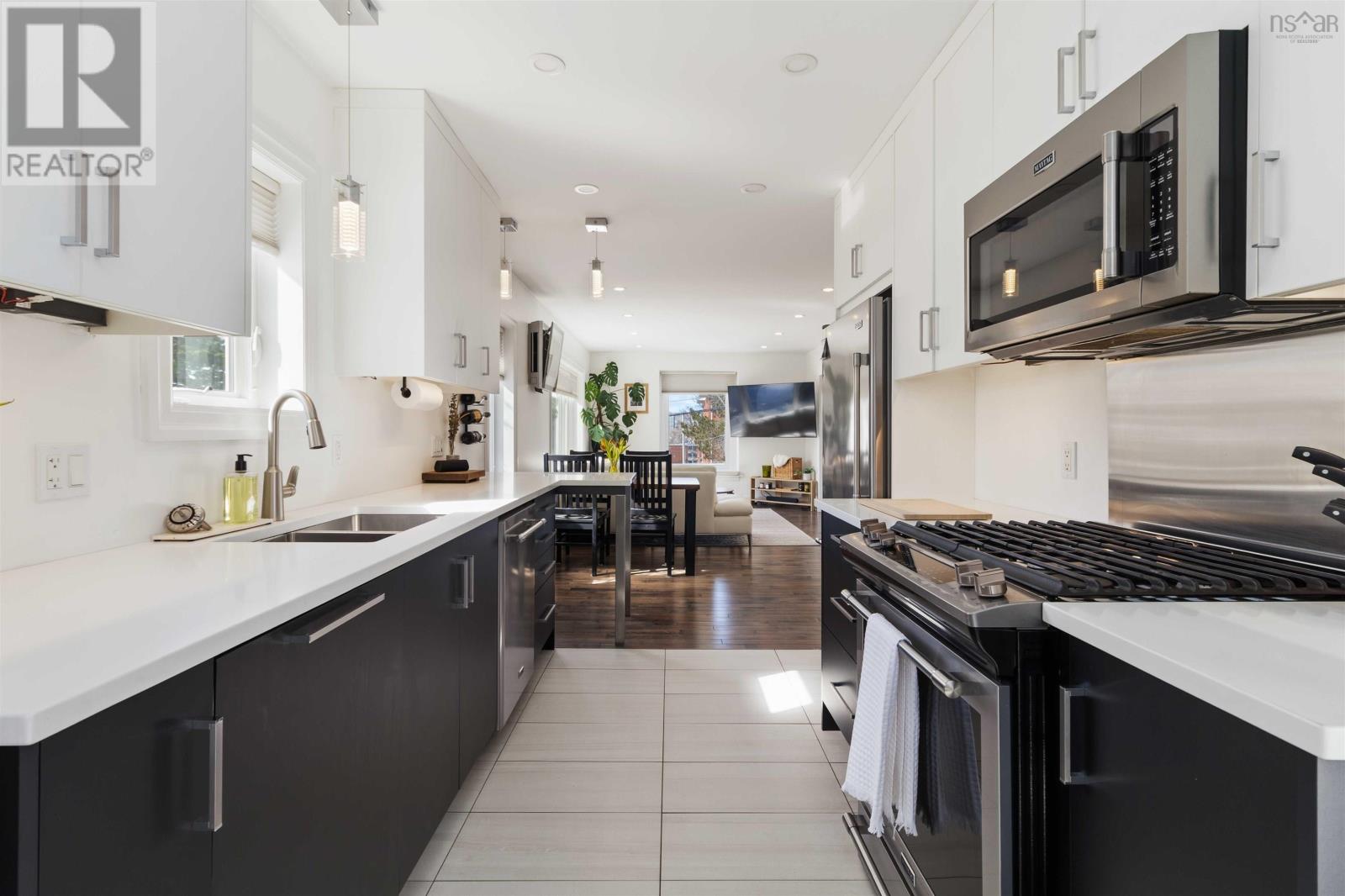 Property 27 of 49 of 9 Tupper Street