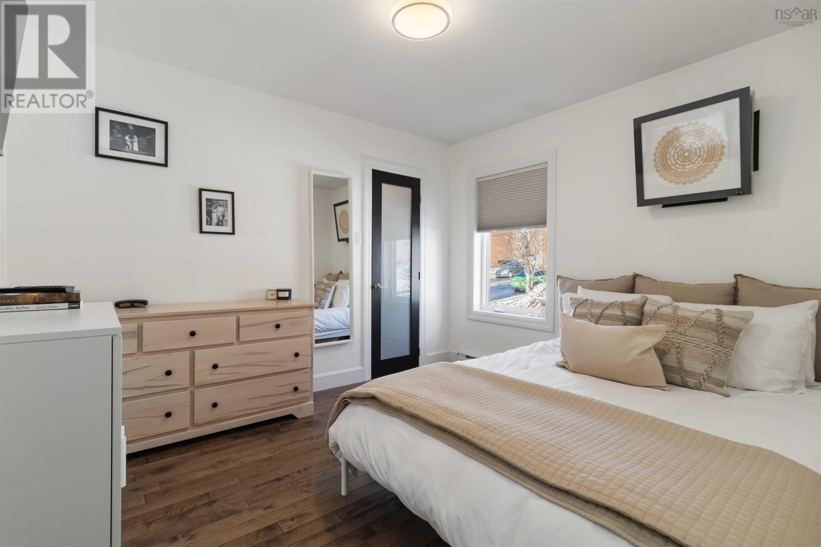 Property 30 of 49 of 9 Tupper Street