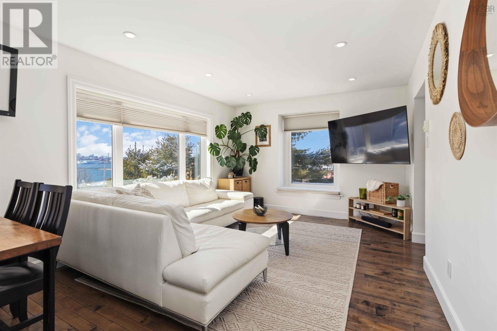 Property 8 of 49 of 9 Tupper Street