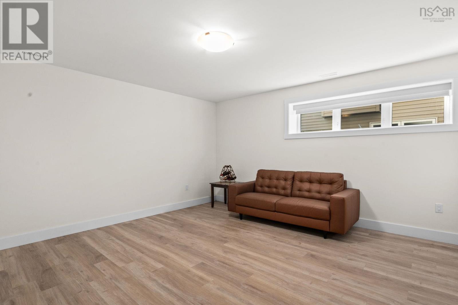 Property 33 of 46 of 52 Innsbrook Way