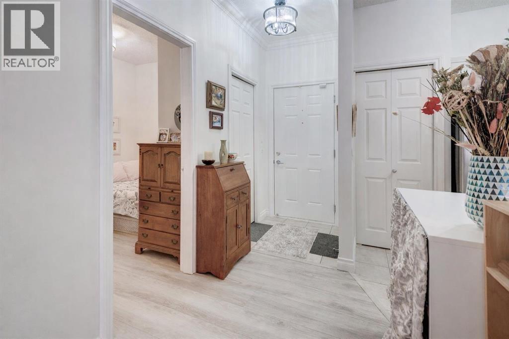 Single Family House for Sale in    Street SW Cedarbrae Calgary 