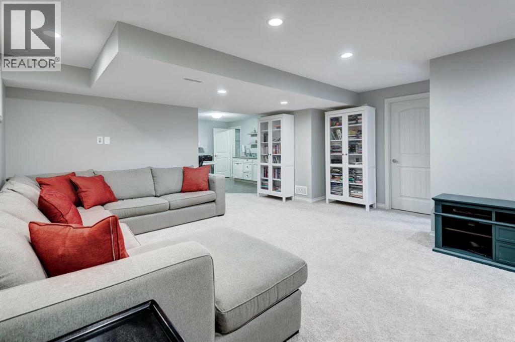 Single Family House for Sale in  Auburn Springs Close SE Auburn Bay Calgary 