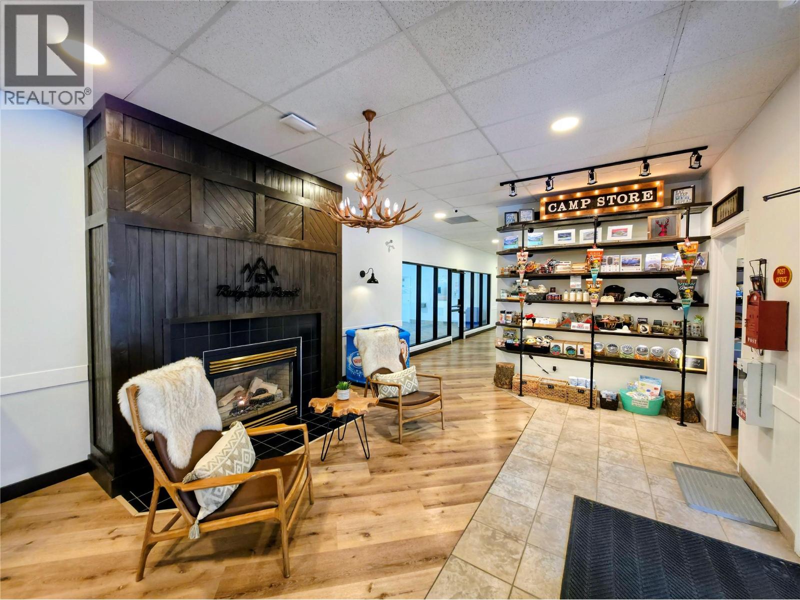 4586 Lynx Drive, Radium Hot Springs