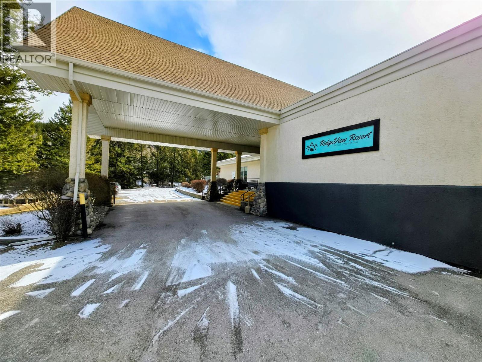 4586 Lynx Drive, Radium Hot Springs