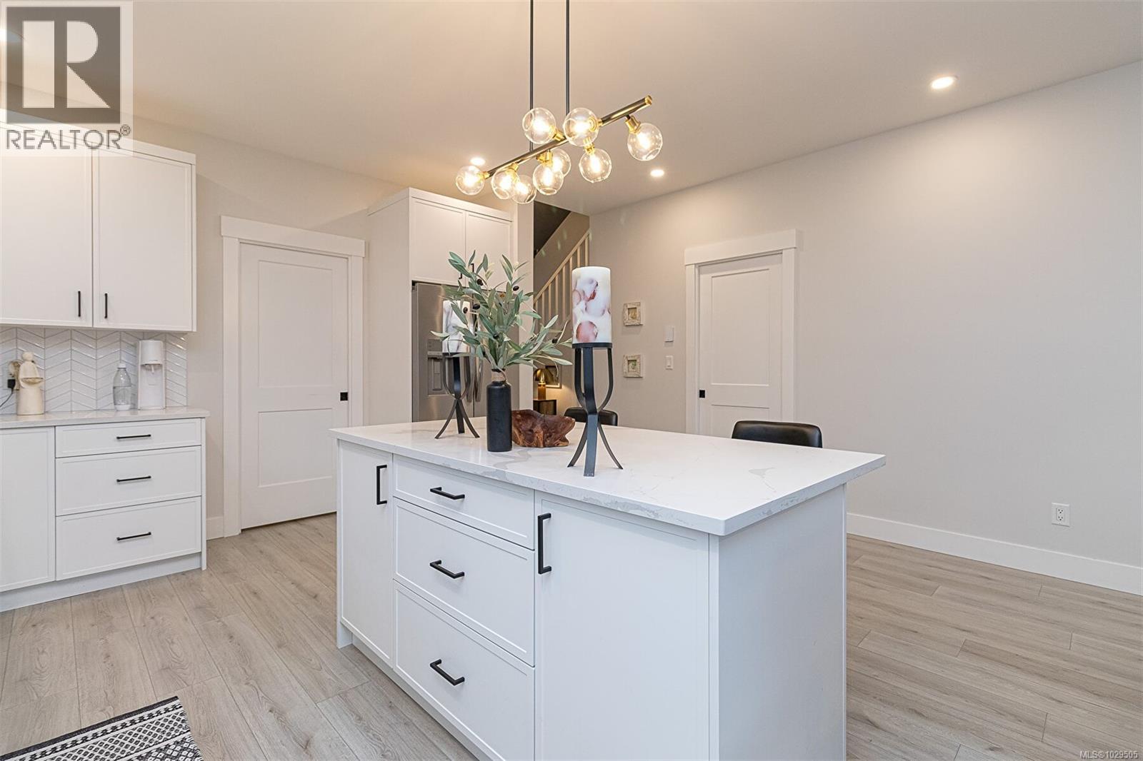  6537 Noblewood Place, Sooke