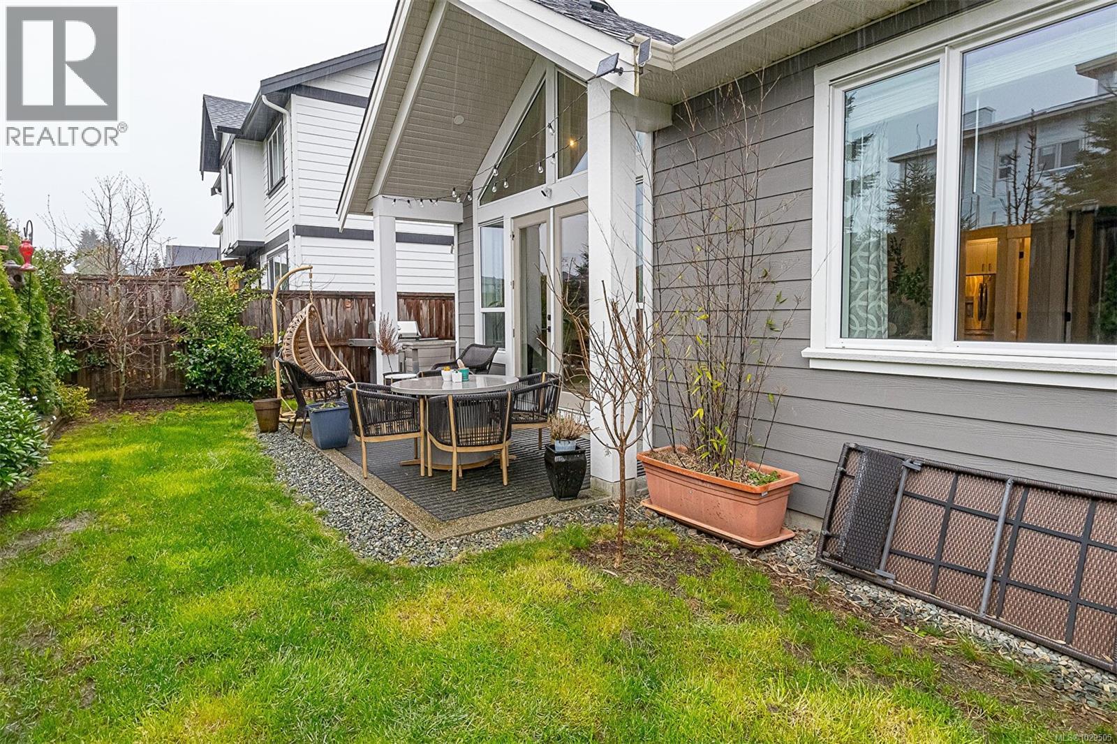  6537 Noblewood Place, Sooke
