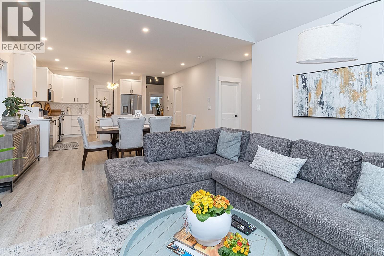  6537 Noblewood Place, Sooke