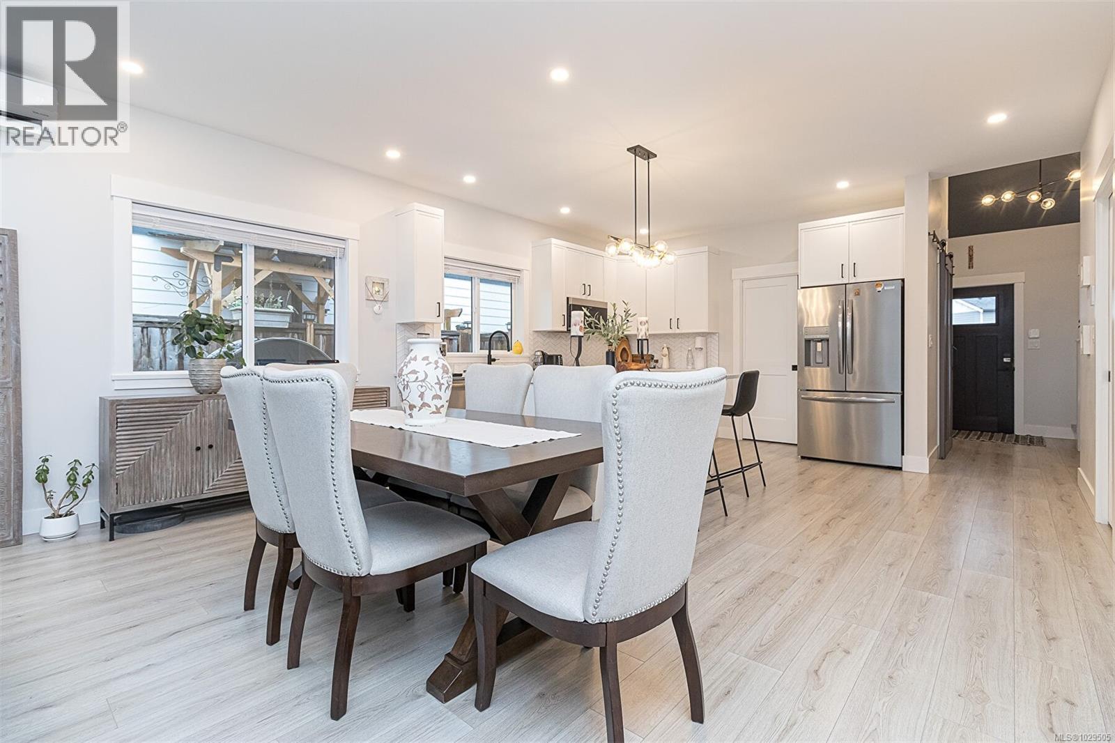  6537 Noblewood Place, Sooke