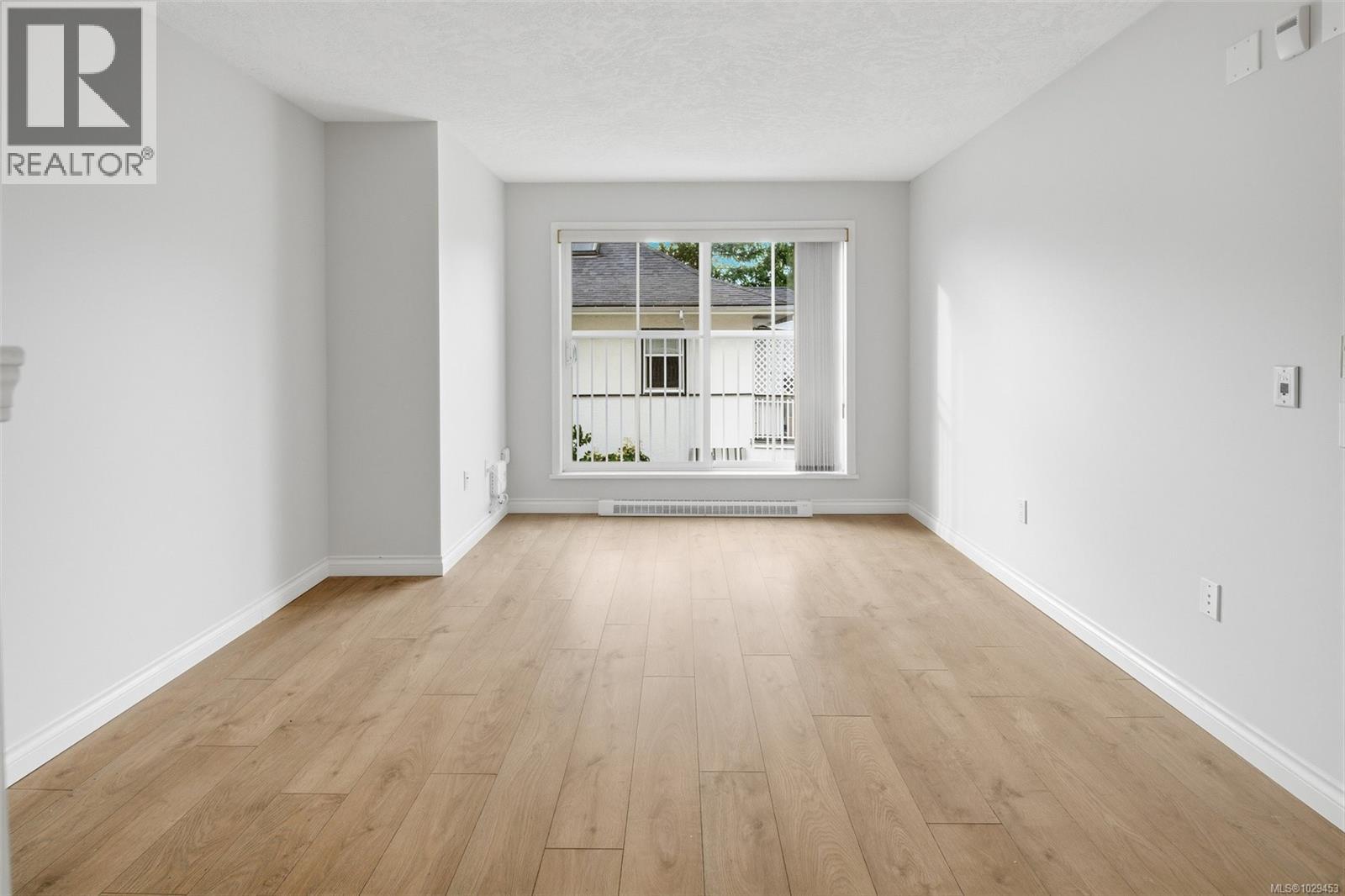 #308 1070 Southgate St - 12