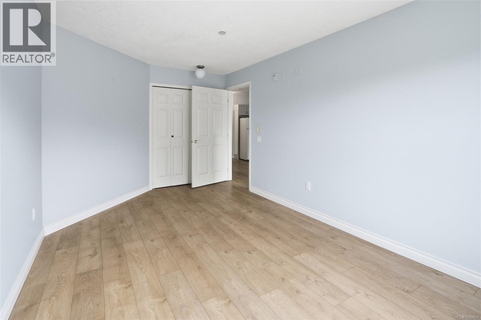 #308 1070 Southgate St - 17