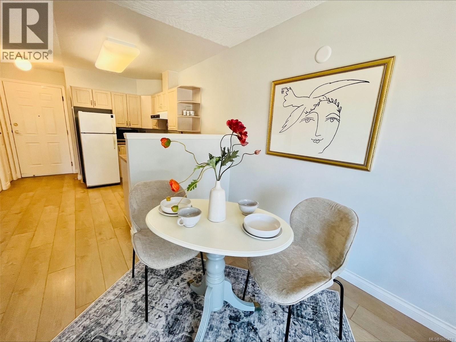 #308 1070 Southgate St - 9