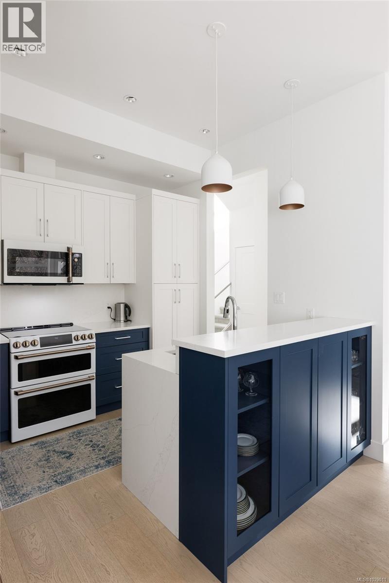 10965 MADRONA DR - 10