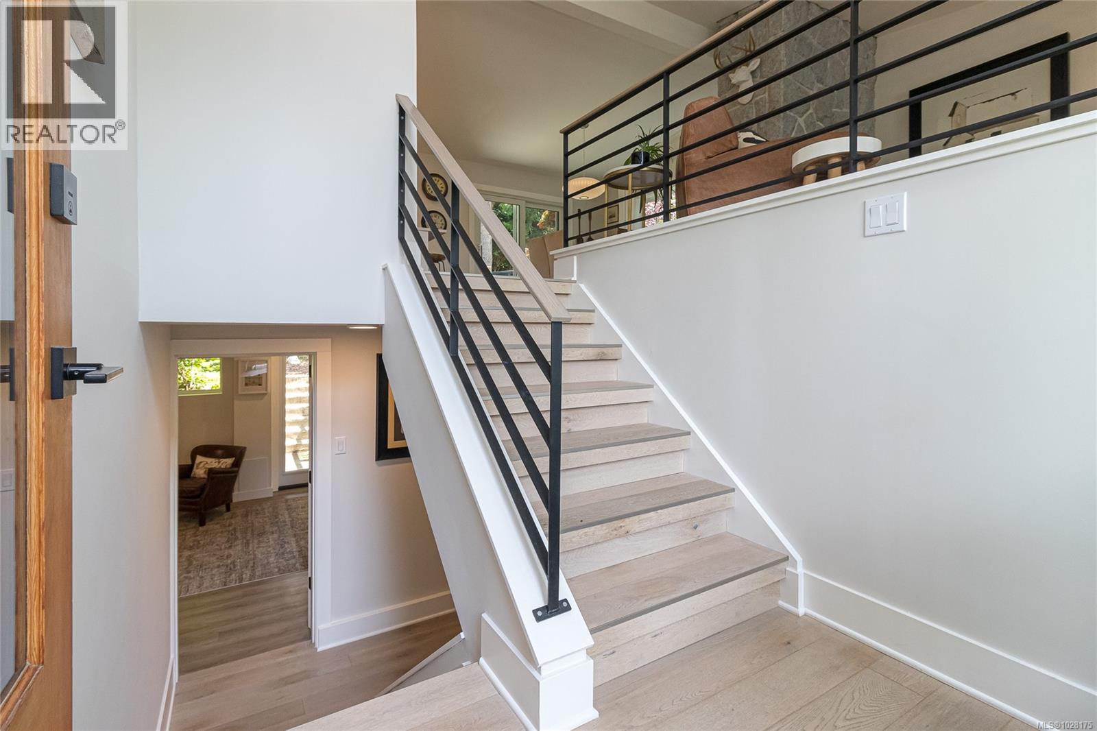  905 Deal Street, Oak Bay