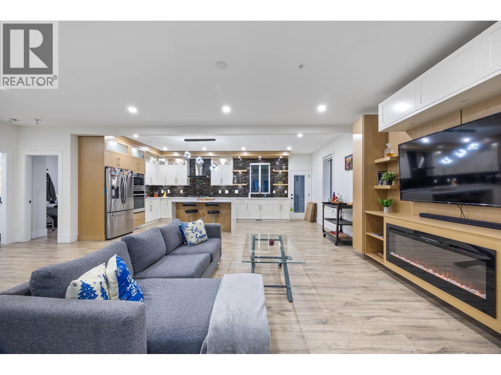 Upper 10500 MCVEETY Street - main photo