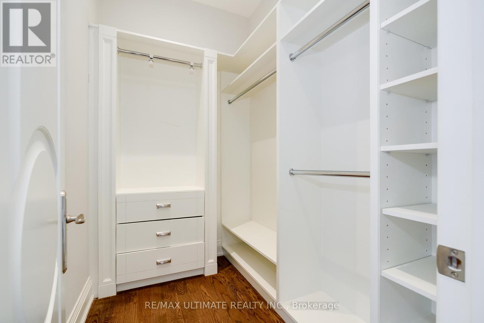 2 POPLAR DRIVE - 23