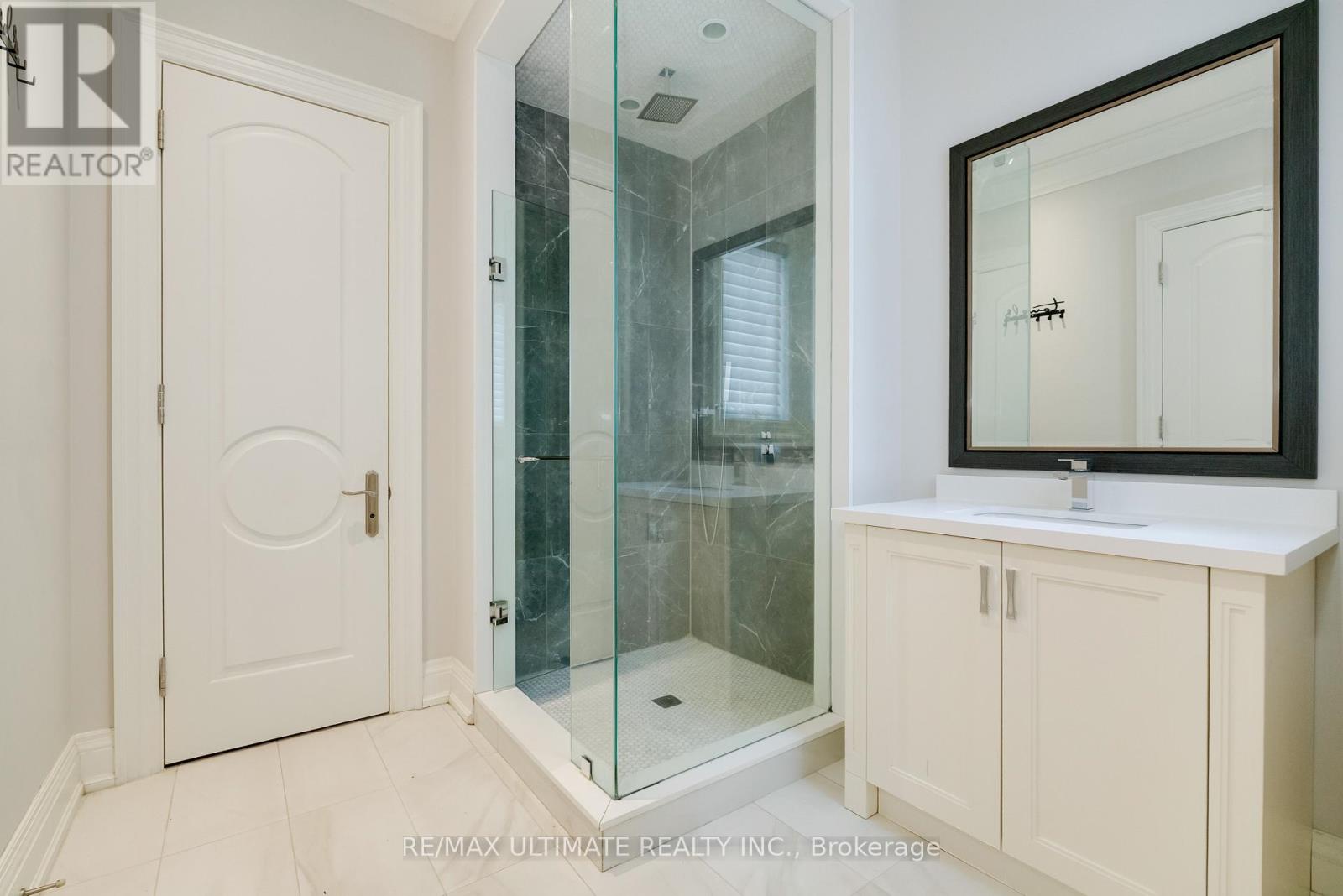 2 POPLAR DRIVE - 29