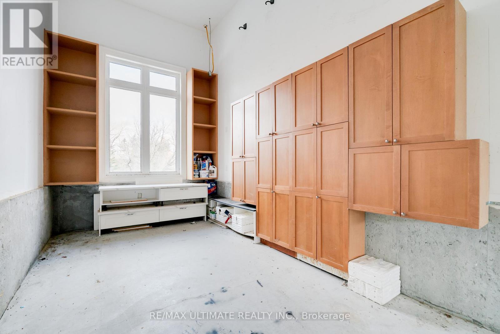2 POPLAR DRIVE - 45
