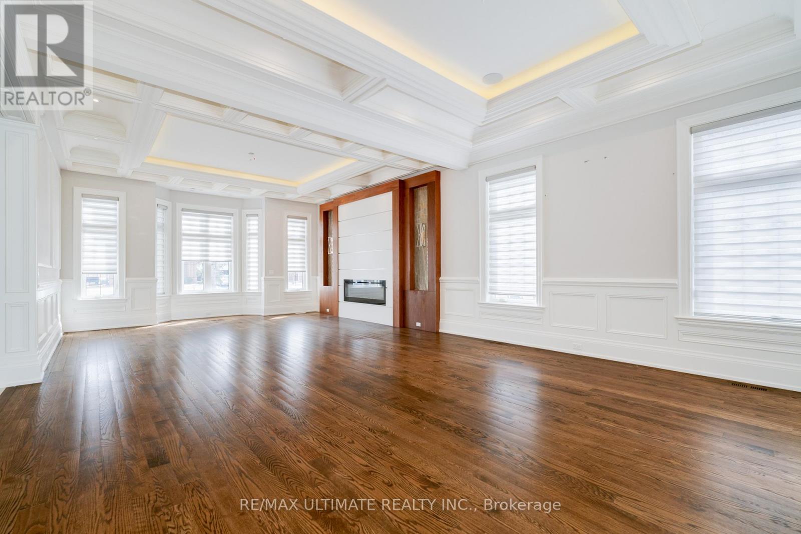 2 POPLAR DRIVE - 7