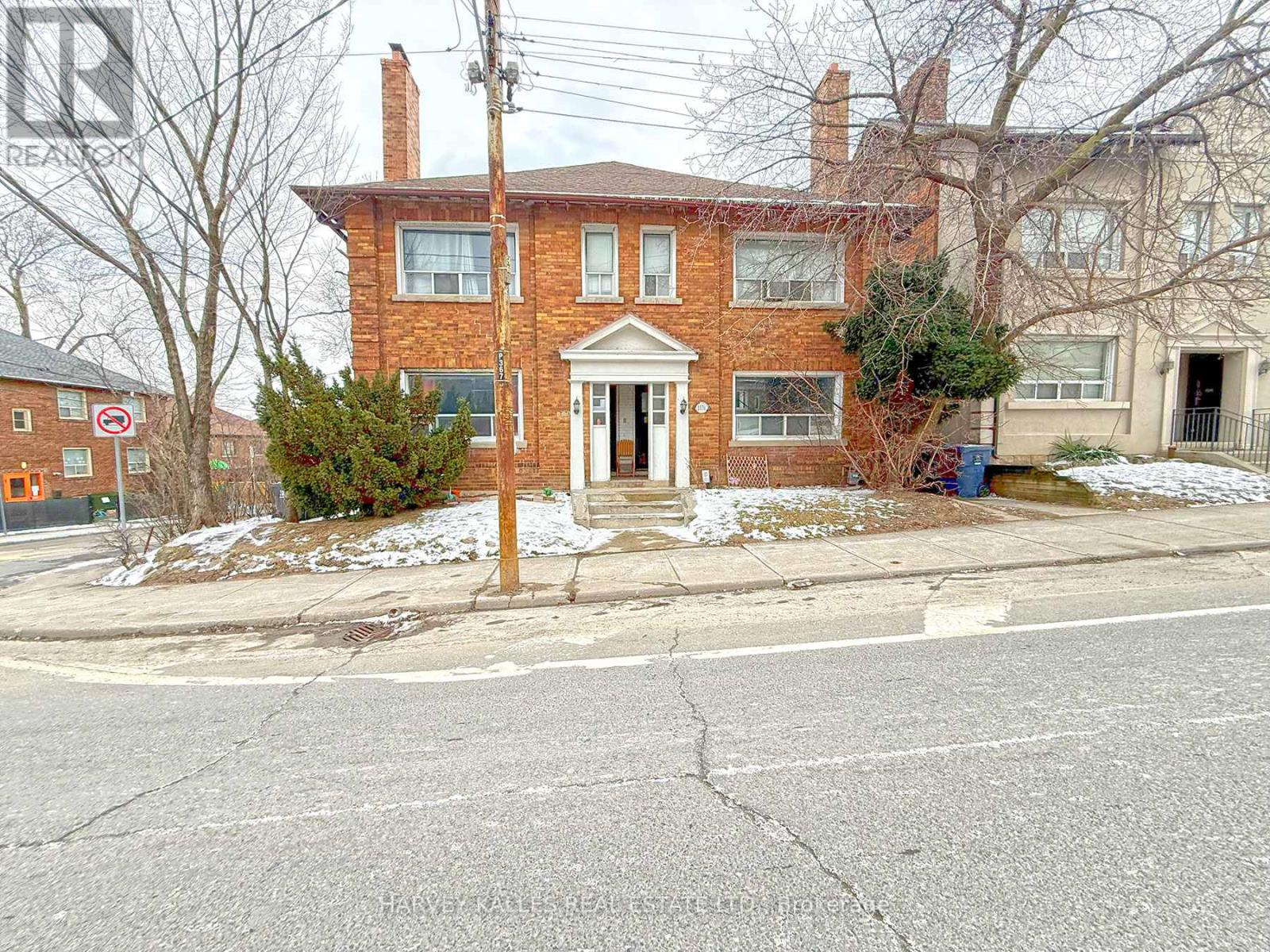 Listing photo of 1131 AVENUE ROAD