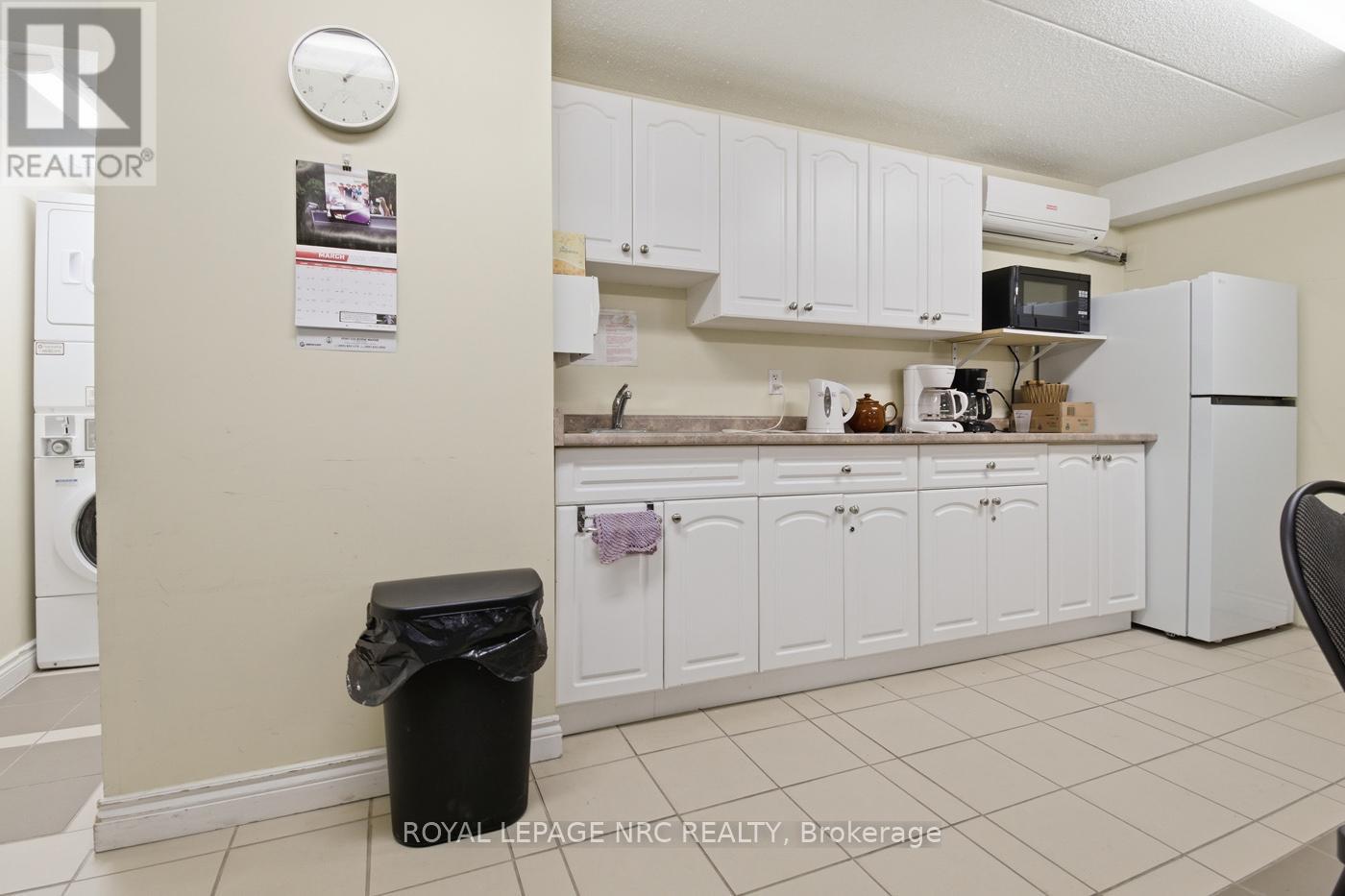 #217 4658 DRUMMOND ROAD - 21