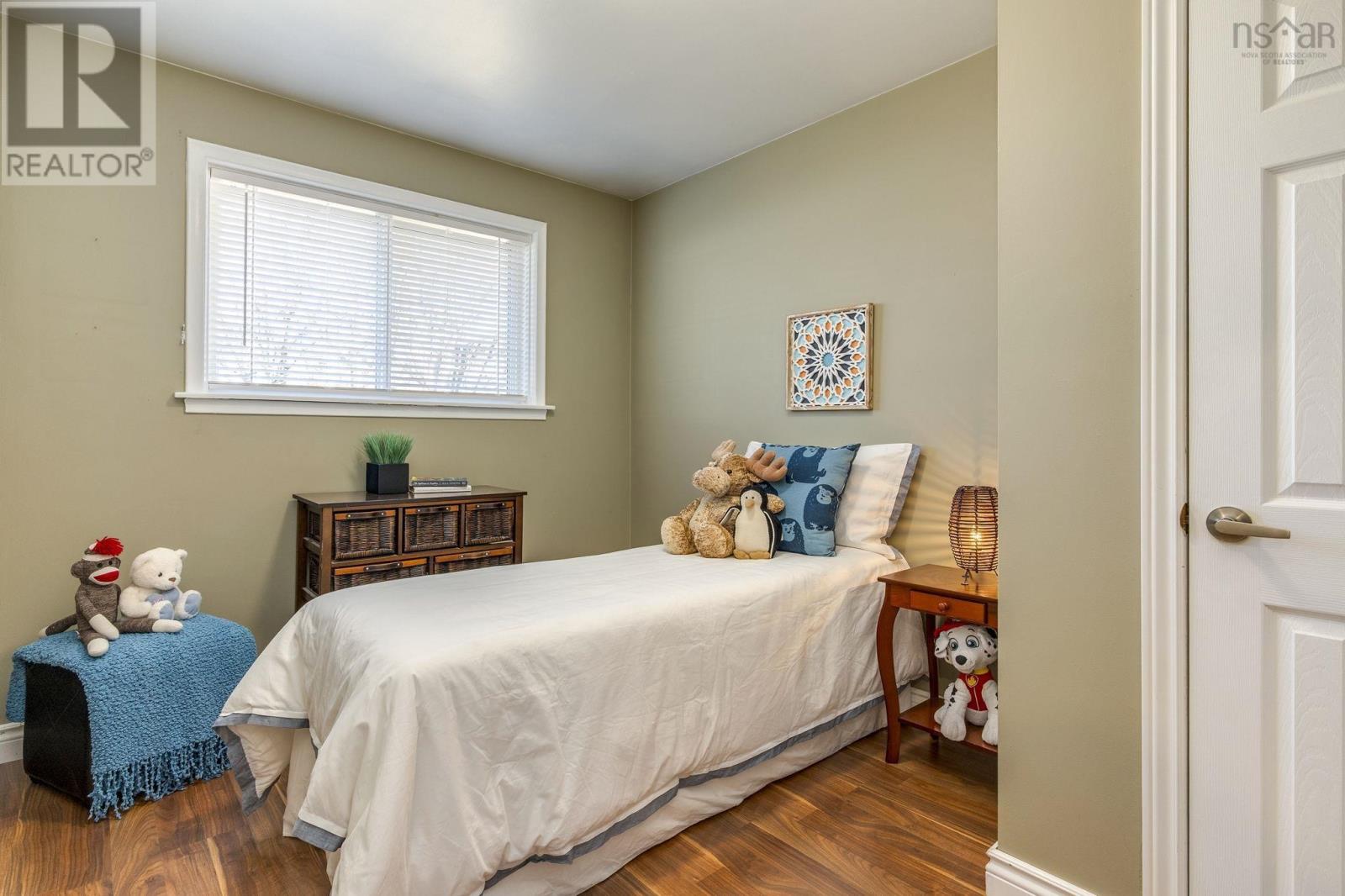 Property 18 of 44 of 56 Ellenvale Avenue