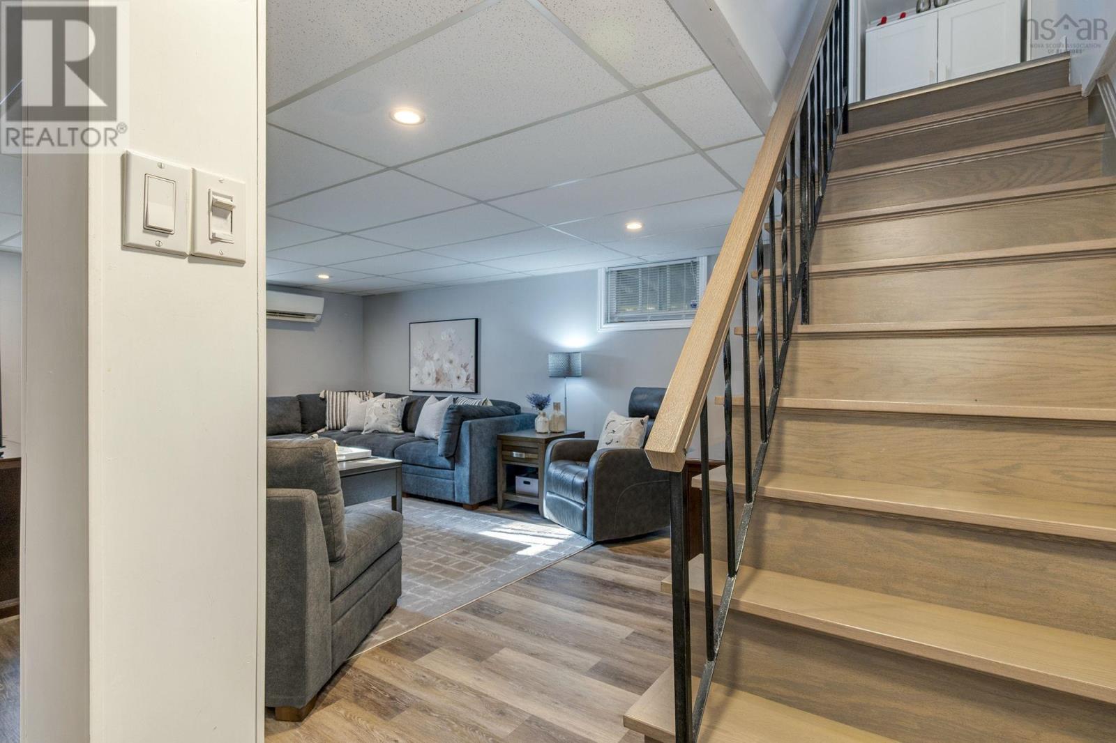 Property 26 of 44 of 56 Ellenvale Avenue