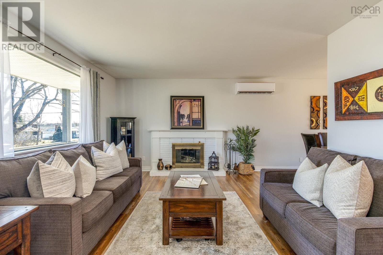 Property 4 of 44 of 56 Ellenvale Avenue