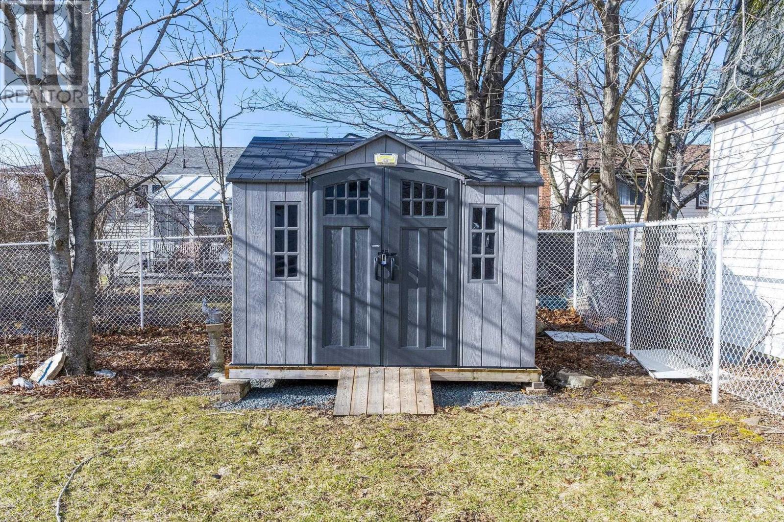 Property 37 of 44 of 56 Ellenvale Avenue