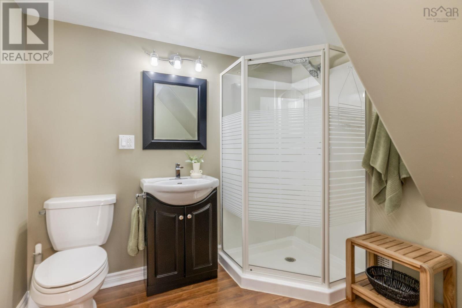 Property 31 of 44 of 56 Ellenvale Avenue