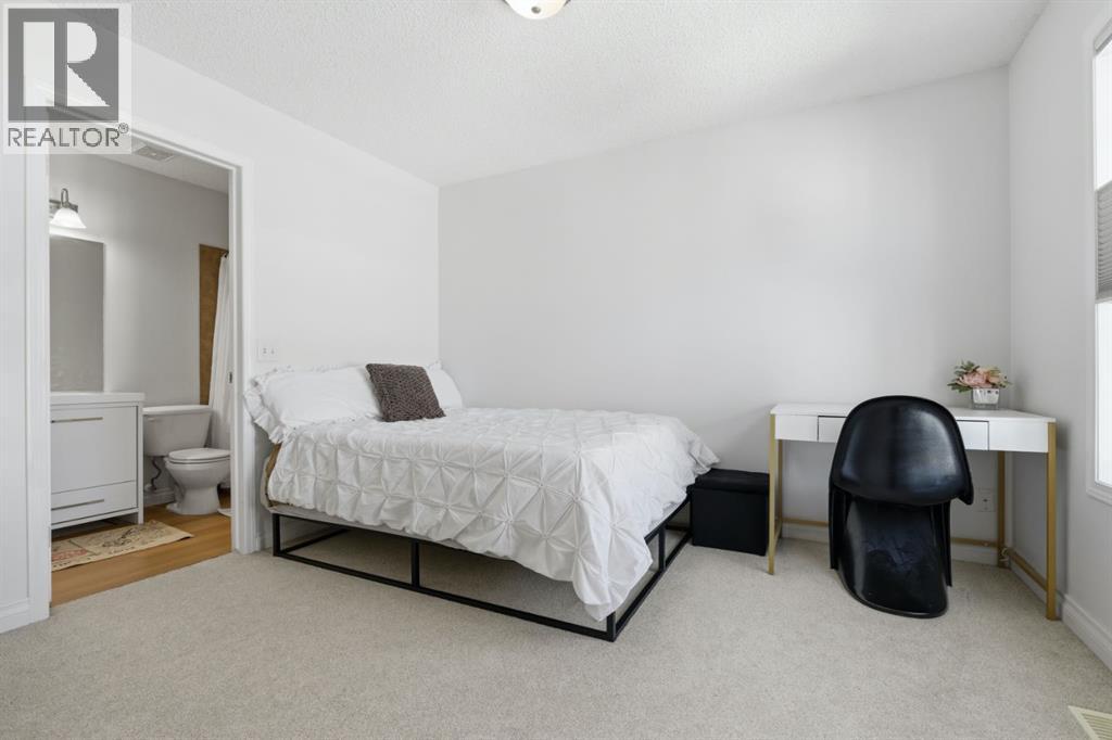 Single Family House for Sale in  Toscana Gardens NW Tuscany Calgary 