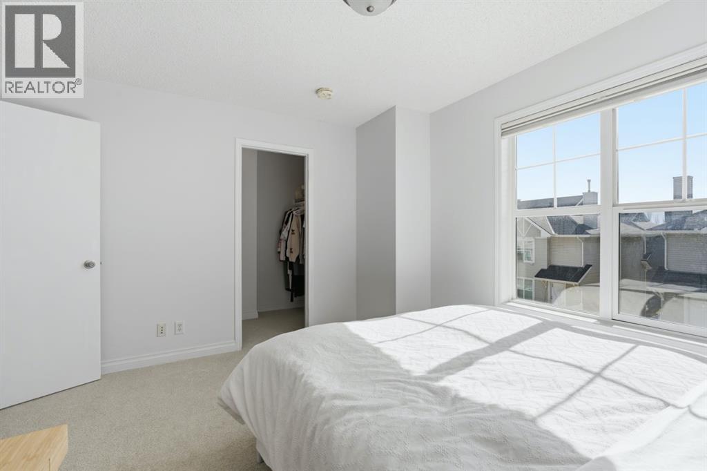 Single Family House for Sale in  Toscana Gardens NW Tuscany Calgary 