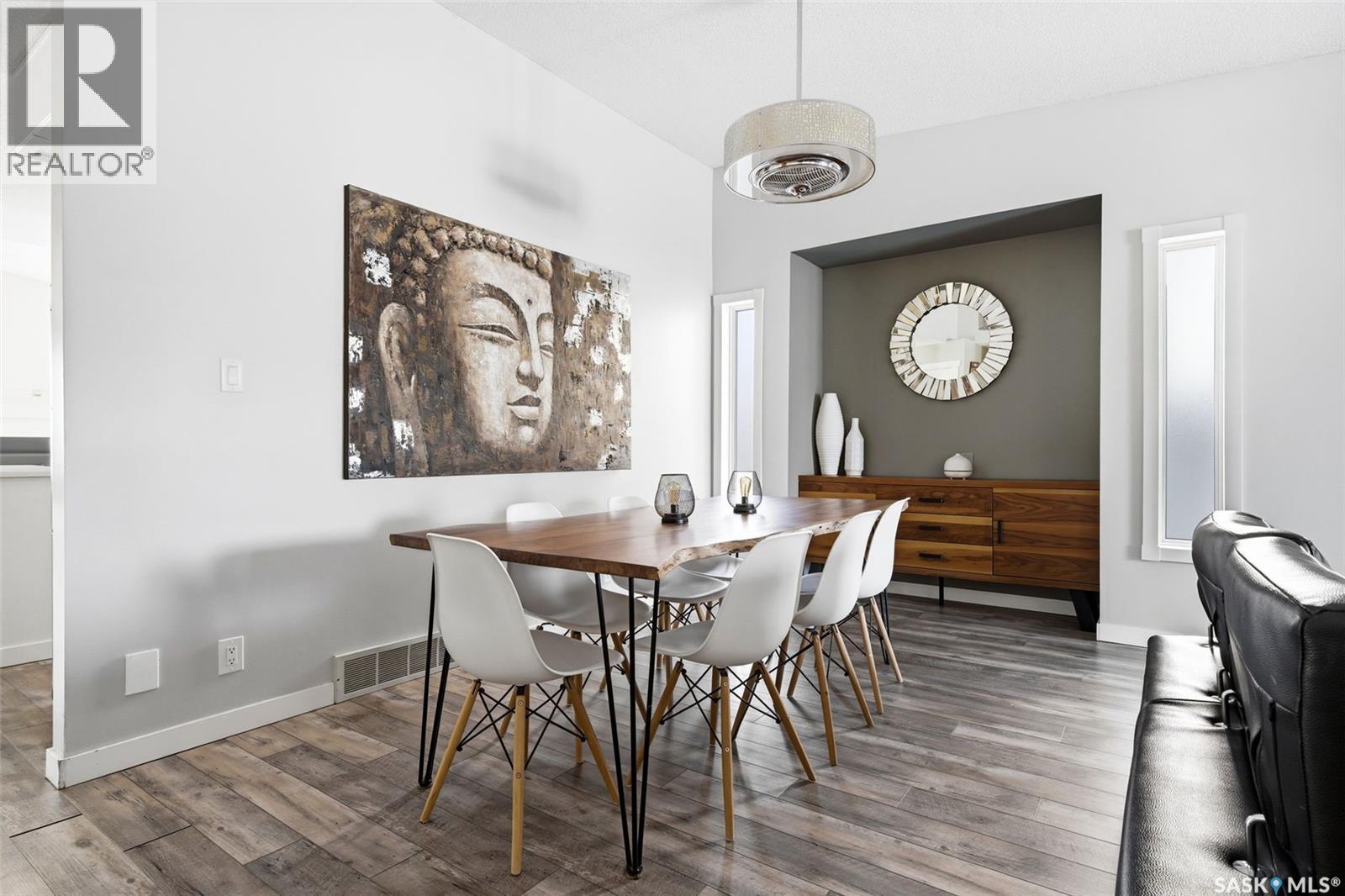 Single Family House Bungalow for Sale in  Queen STREET Regina 