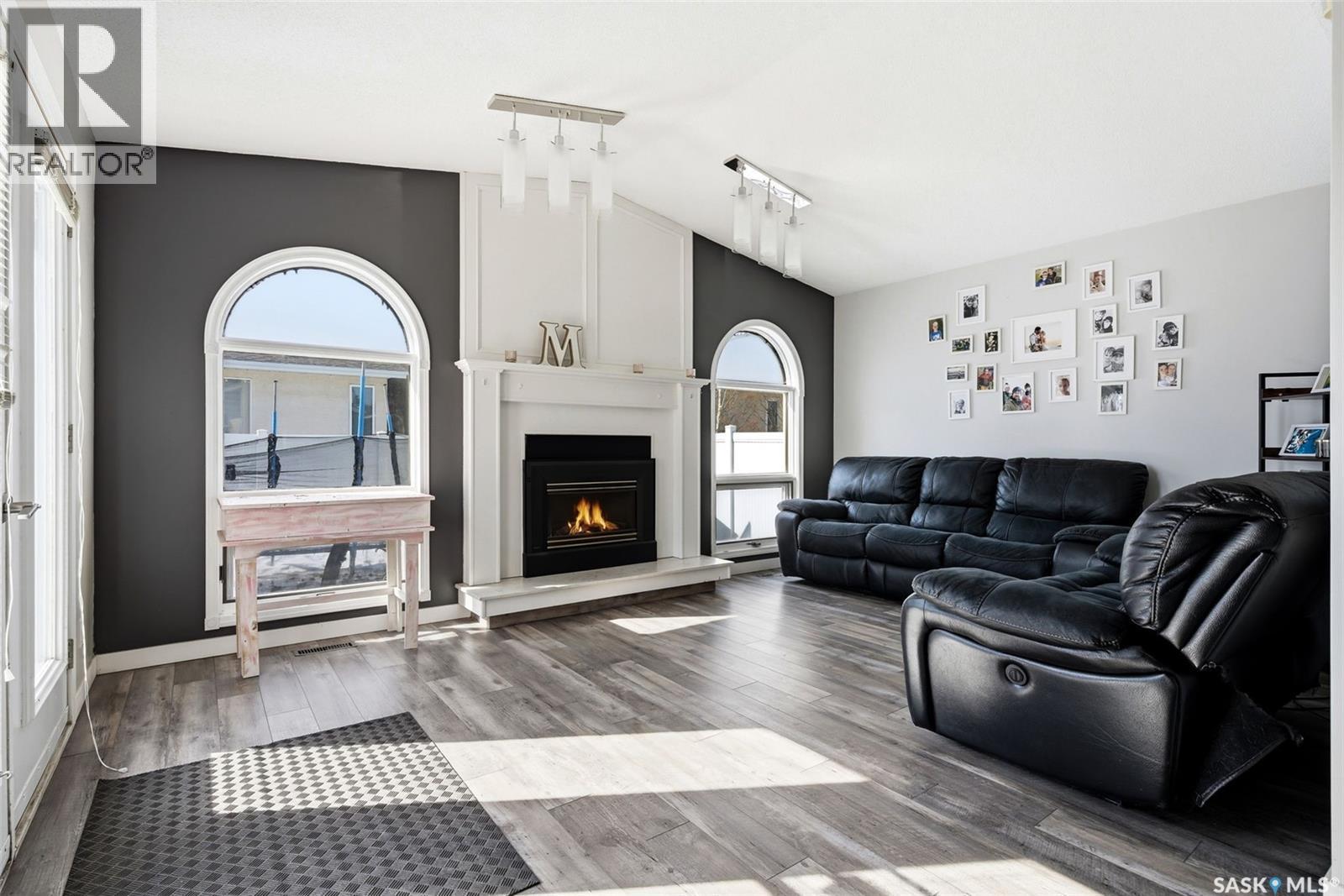 Single Family House Bungalow for Sale in  Queen STREET Regina 