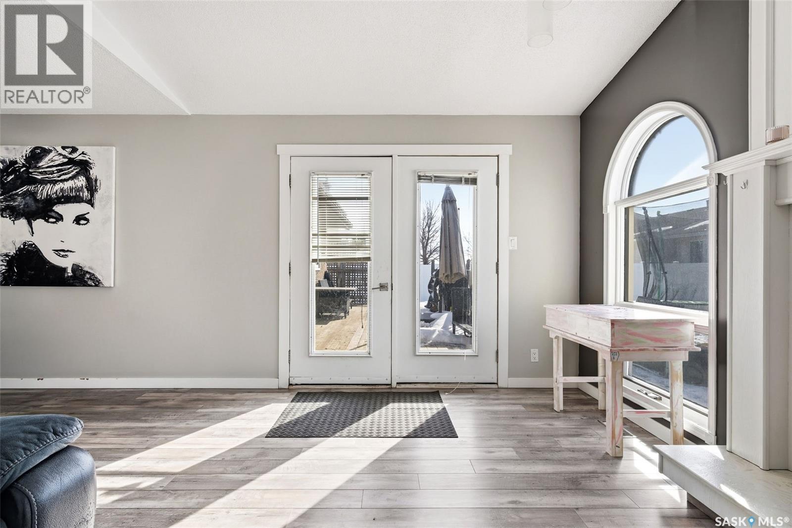 Single Family House Bungalow for Sale in  Queen STREET Regina 