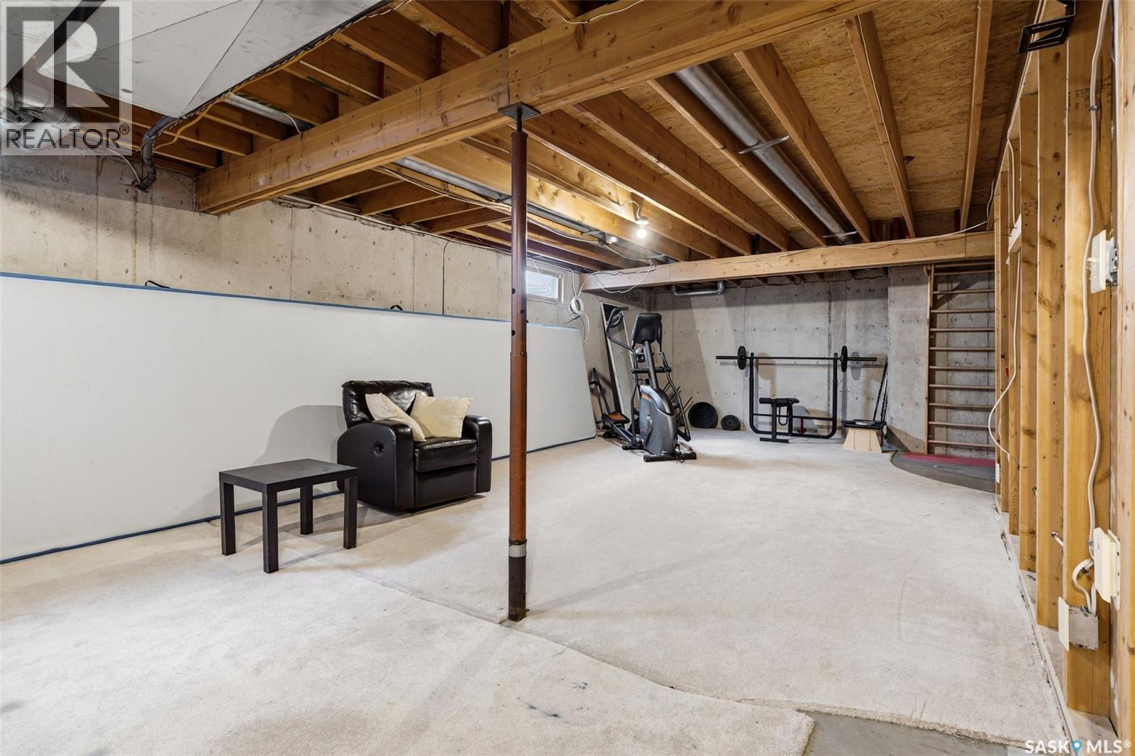 Single Family House Bungalow for Sale in  Queen STREET Regina 